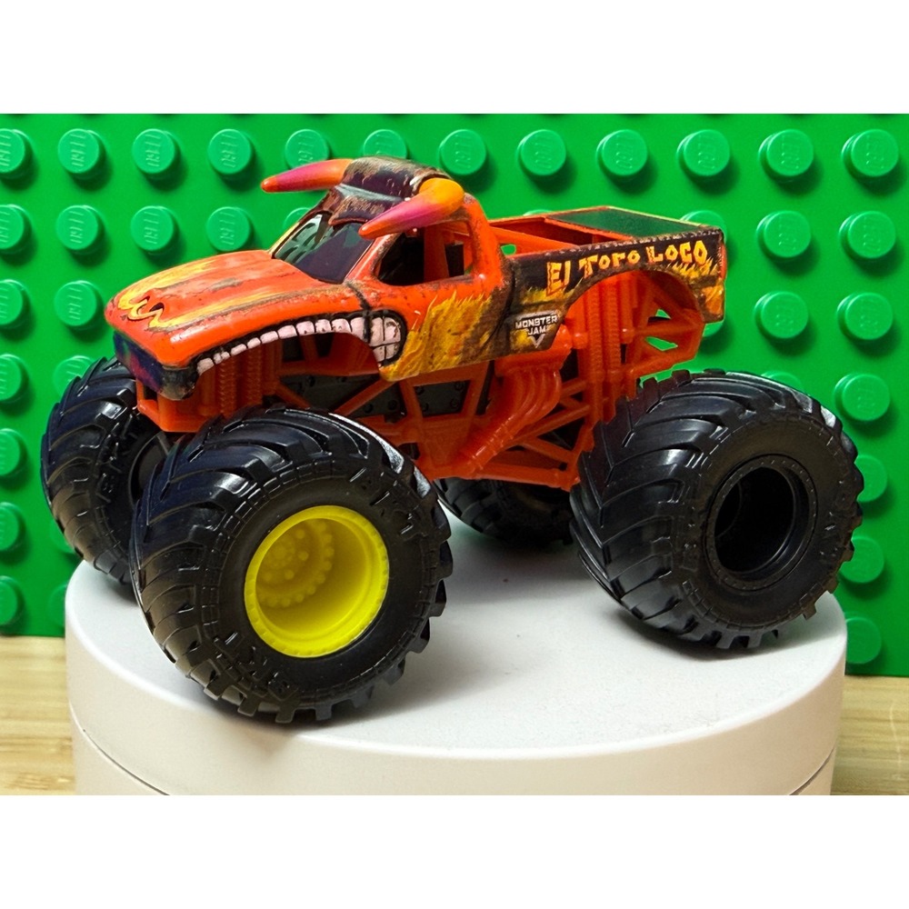 Monster Jam El Toro Loco Orange Die-Cast Monster Truck 2024 wreckless